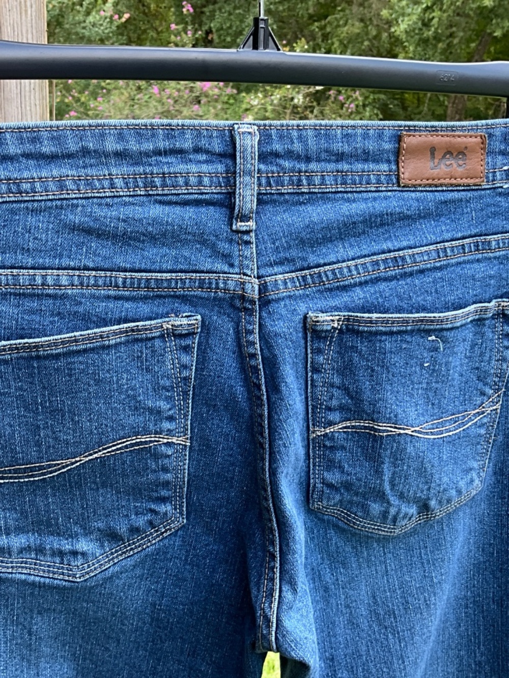 VIntage Lee • Medium Wash 99% Cotton Bootcut Jeans • 33” Inseam • 8L, - Picture 9 of 10